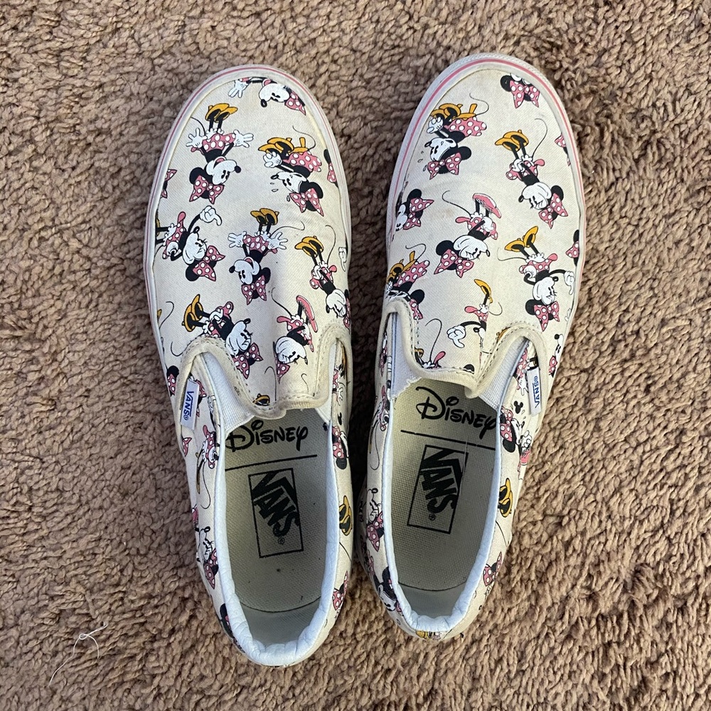 Minnie Mouse Vans Size 8